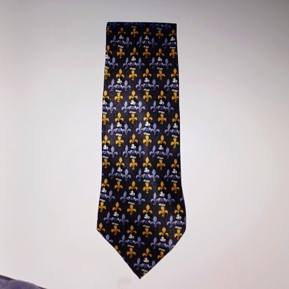 Walt Disney World fleur de lis Tie - Picture 1 of 2